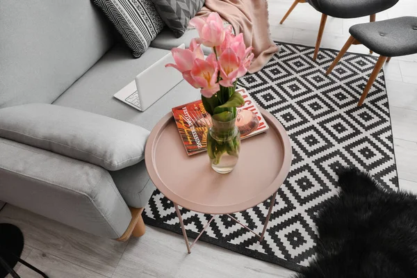 Stylish Interior Living Room Sofa Table Carpet — Stock Photo, Image