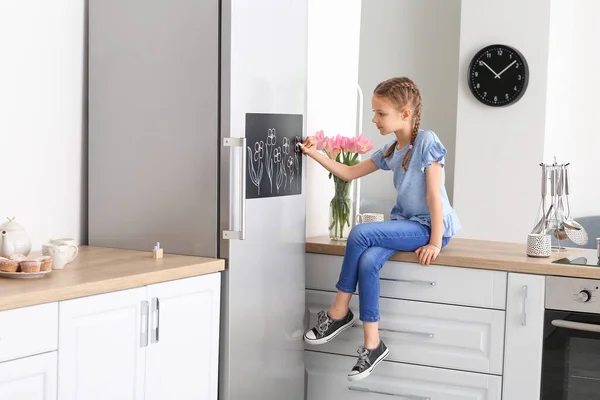 Little Girl Drawing Chalkboard Kitchen — Stock Photo, Image