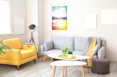 Modern oturma odası rahat kanepe ile iç