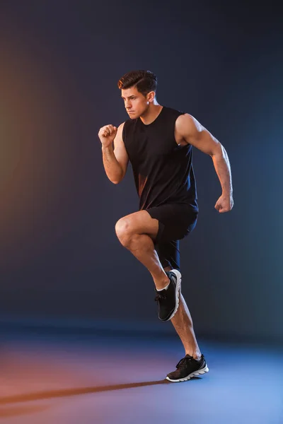Sporty Young Male Runner Dark Background — Stock Photo, Image