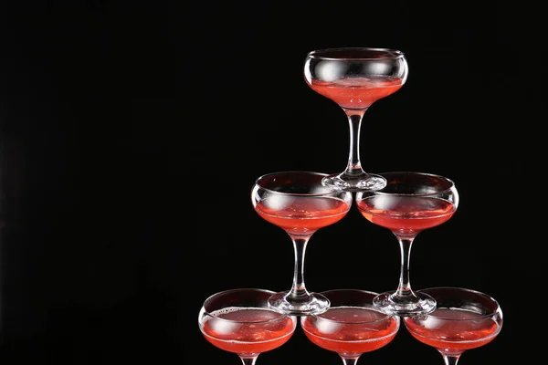 Champagne Tower Dark Background — Stock Photo, Image