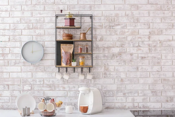 Shelf Kitchenware Brick Wall — Stock Photo, Image