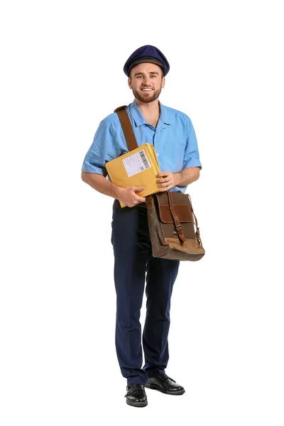 Beyaz Arka Planda Yakışıklı Bir Postacı — Stok fotoğraf