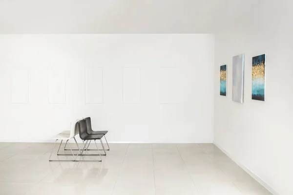 Interior Galería Arte Moderno —  Fotos de Stock