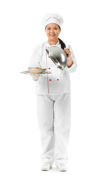 Bellissimo Chef Asiatico Con Piatto Sfondo Bianco — Foto Stock