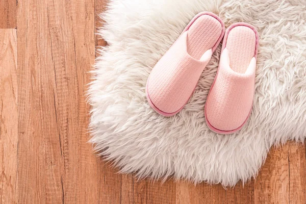 Pair Soft Slippers Fluffy Rug — Stock Photo, Image