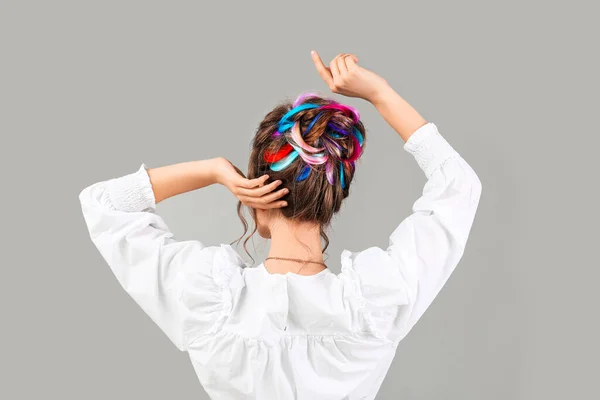 Beautiful Young Woman Unusual Hair Grey Background — Stock Photo, Image