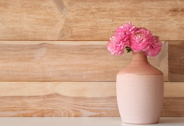 Vase Beautiful Flowers Table Wooden Wall — Stock Photo, Image