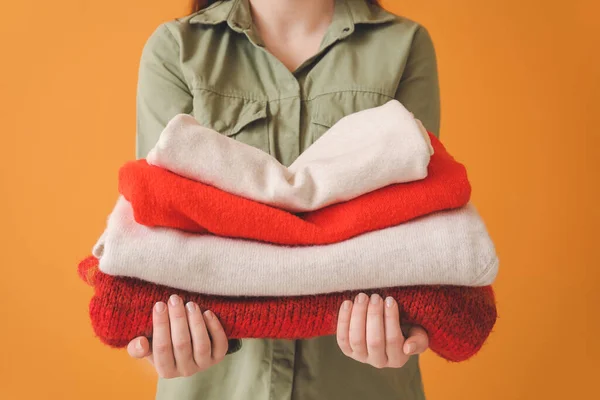 Woman Stack Clean Clothes Color Background Closeup — Stock Photo, Image