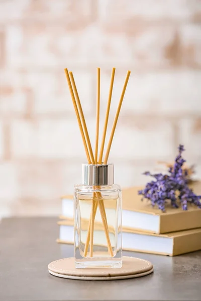 Reed Diffuser Books Table Room — Stock Photo, Image