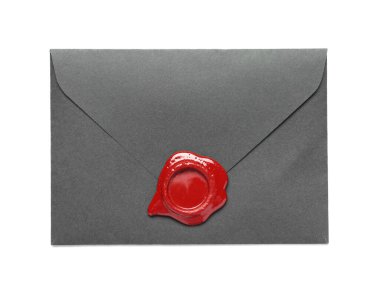 Beyaz arkaplanda balmumu mühürü olan zarf