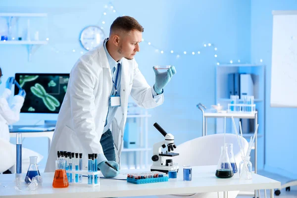 Scientist Working Sample Laboratory — Stock Photo, Image