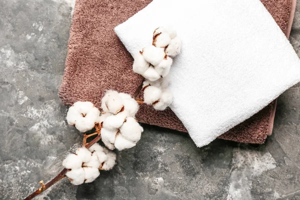 Cotton Flowers Soft Towels Dark Background — Stock Photo, Image