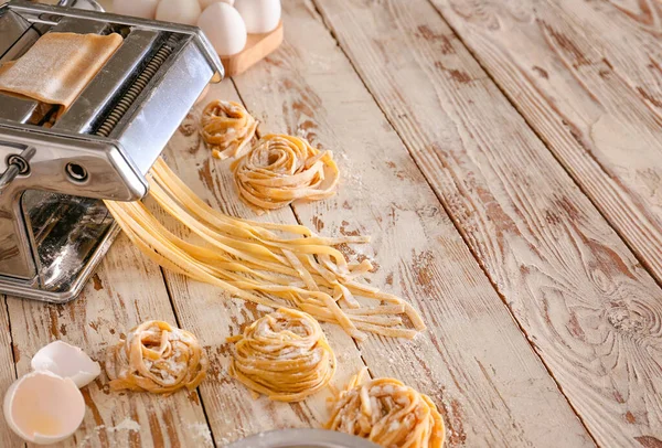 Preparing Pasta Machine Kitchen Table — Stock Photo, Image