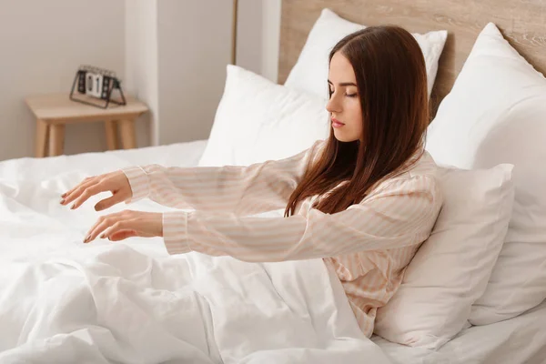 Young Female Sleepwalker Bedroom — Stock Photo, Image