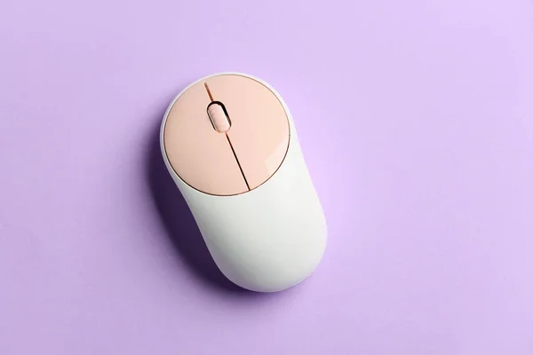 現代のコンピュータのマウスの色の背景 — ストック写真