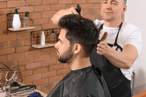 Hairdresser Working Client Salon — Stock Photo, Image