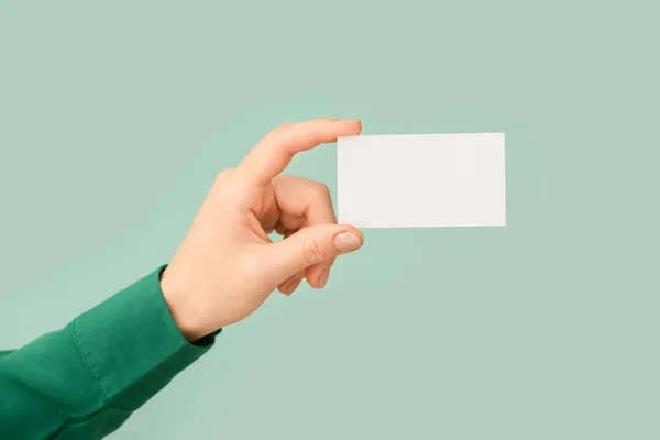 Female Hand Blank Business Card Color Background — Stock Photo, Image