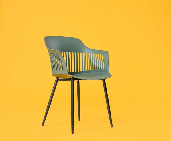Κομψή Καρέκλα Φόντο Χρώματος — Φωτογραφία Αρχείου