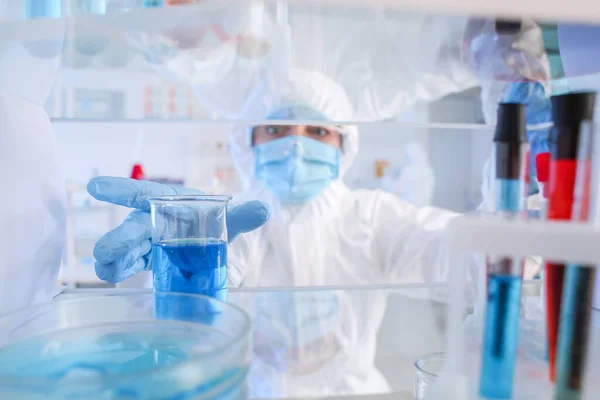 Scientist Taking Glassware Shelf Laboratory — Stock Photo, Image