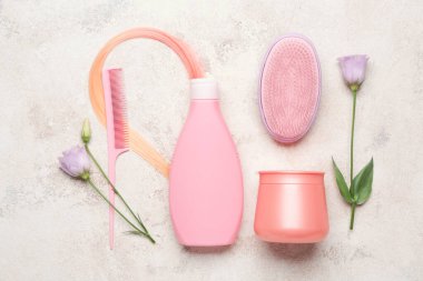 Hafif arkaplanda saç tedavisi için ayarlandı