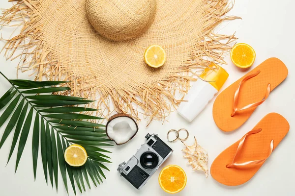 Summer Composition Beach Accessories White Background — Stock Photo, Image