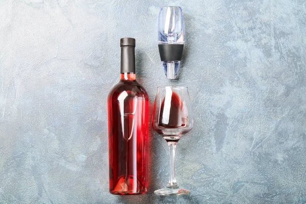 Bottle Wine Glass Aerator Color Background — Stock Photo, Image