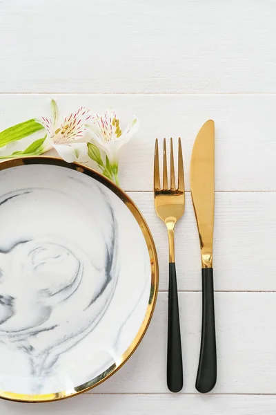 Simple Table Setting White Wooden Background — Stock Photo, Image