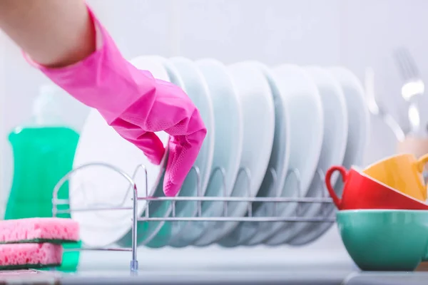 Woman Washing Dishes Kitchen — Stock Photo, Image