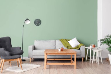 Modern oturma odasının içi.