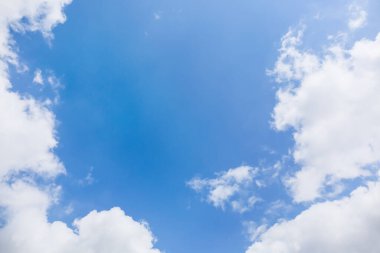 Bulutlu güzel gökyüzü manzarası