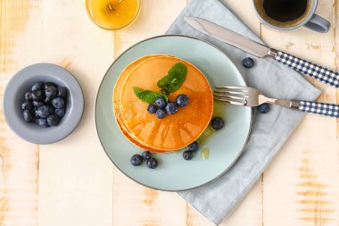 Masada böğürtlenli krep