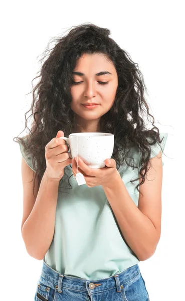 Mulher Bonita Com Chá Quente Fundo Branco — Fotografia de Stock