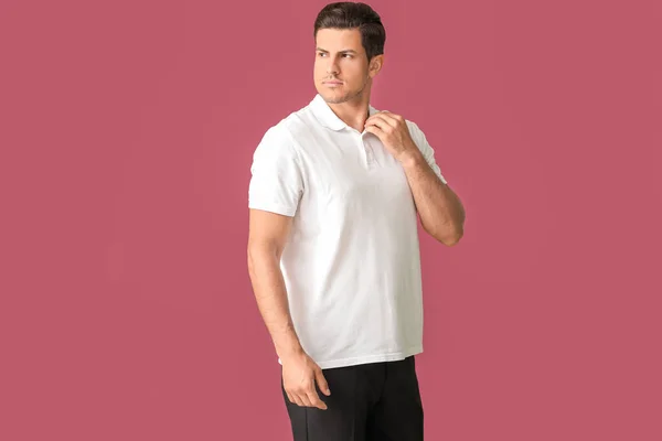 Ung Man Snygg Shirt Färg Bakgrund — Stockfoto