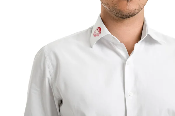 Ung Affärsman Med Läppar Tryck Skjortkrage Mot Vit Bakgrund Närbild — Stockfoto