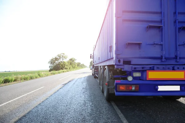 Gran Camión Moderno Carretera — Foto de Stock