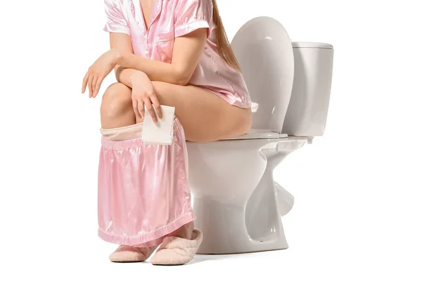 Jeune Femme Assise Sur Bol Toilette Sur Fond Blanc — Photo