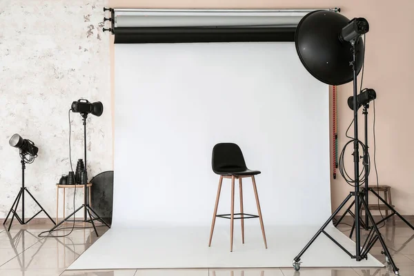 近代的な設備の写真スタジオのインテリア — ストック写真