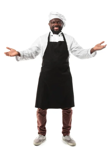 具有白人背景的非洲裔美国男性厨师 — 图库照片