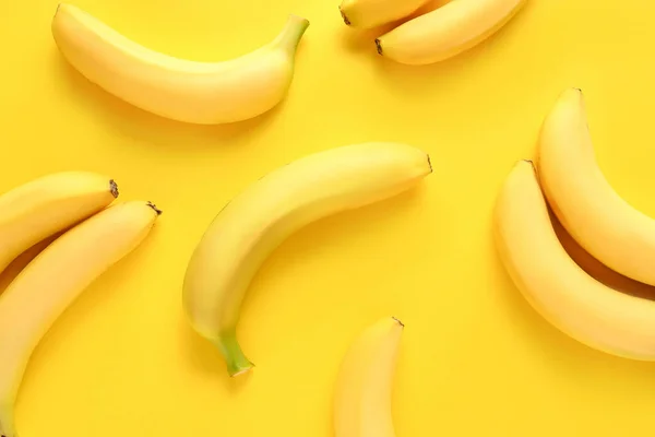 Plátanos Maduros Sobre Fondo Color — Foto de Stock