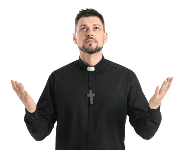 Schöner Betender Priester Auf Weißem Hintergrund — Stockfoto