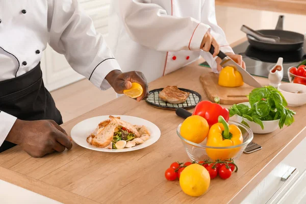 African American Chefs Cooking Kitchen — Stock Photo, Image