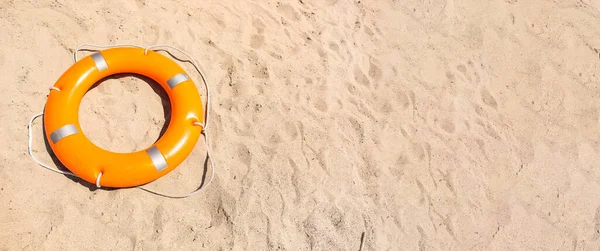 Lifebuoy Ring Sand Space Text — Stock Photo, Image