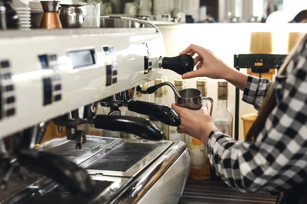 Young Barista Making Coffee Cafe — Stock Photo, Image