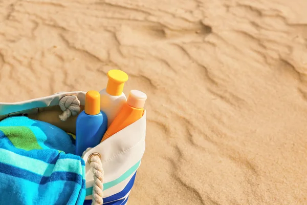 Bag Sunscreen Cream Beach — Stock Photo, Image