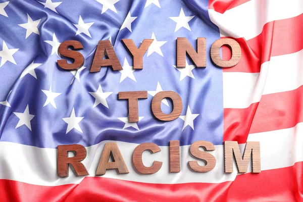 Κείμενο Όχι Στον Ρατσισμό Στην Εθνική Σημαία Των Ηπα — Φωτογραφία Αρχείου