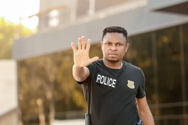 African American Police Officer Street — Stock Photo, Image