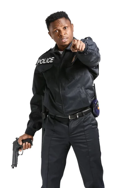 Agresivo Policía Afroamericano Con Arma Fuego Sobre Fondo Blanco —  Fotos de Stock