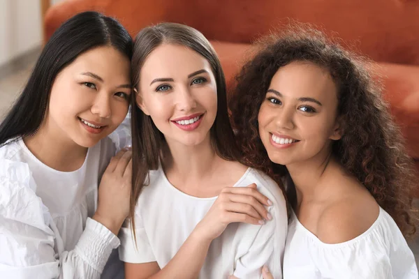 Women Different Nationalities Home Stop Racism — Stock Photo, Image