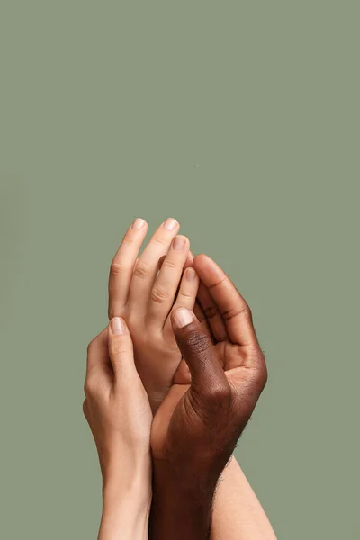 Hands Caucasian Woman African American Man Color Background Racism Concept — Stock Photo, Image